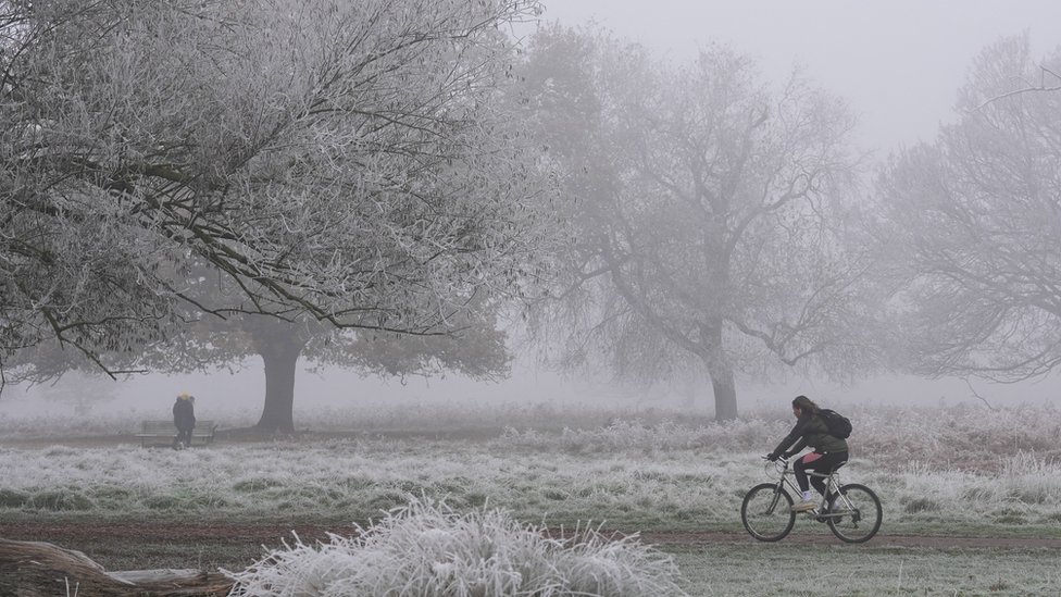 UK weather: Snow to be washed away by rain as 'miserable' conditions sweep  across UK, The Independent