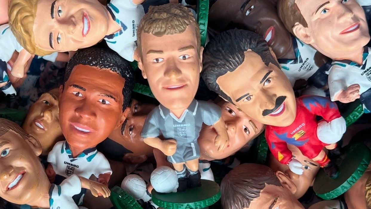 Corinthian football figures fans celebrate joy of collecting - BBC
