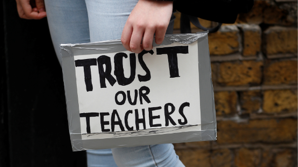 Знак доверия нашим учителям