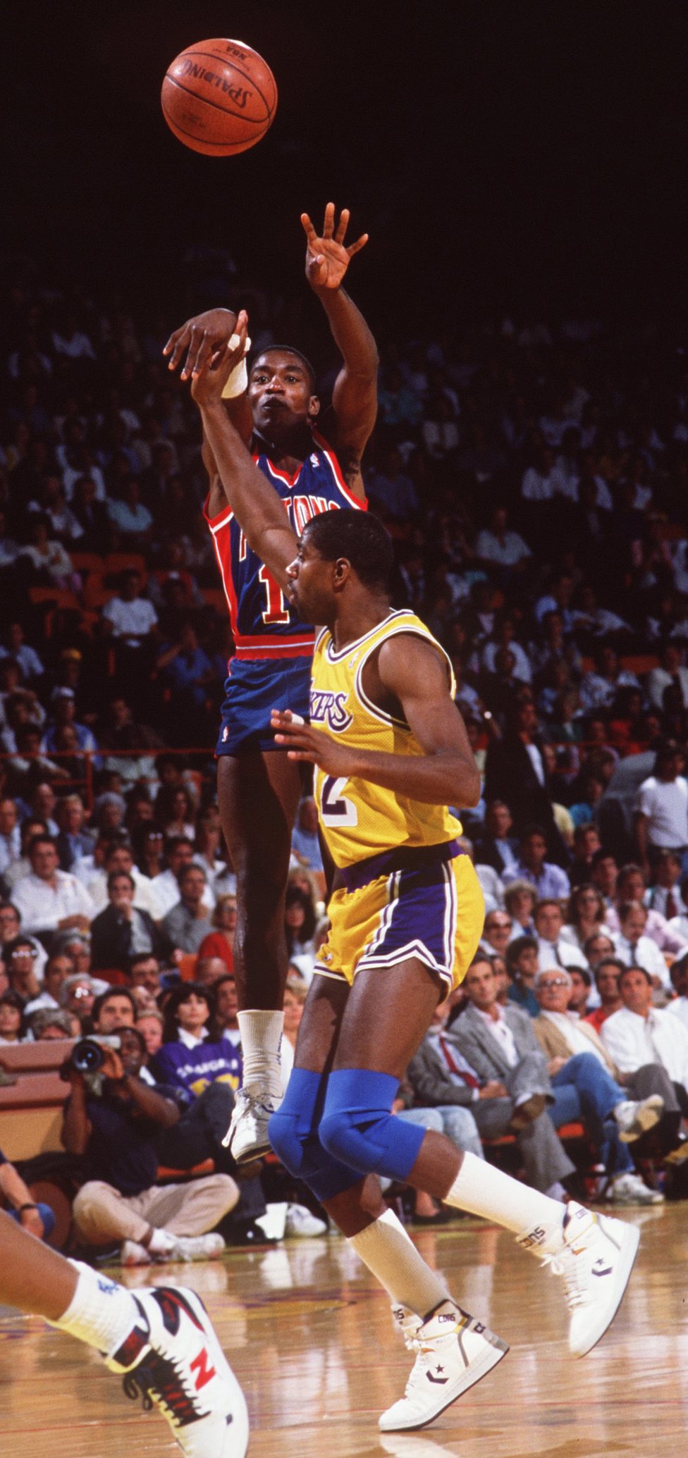 Johnson admitió que había sido uno de los que impidió que Thomas fuera convocado para el equipo de ensueño que ganó la medalla de oro en Barcelona 92. Thomas (izquierda) y Johnson en acción