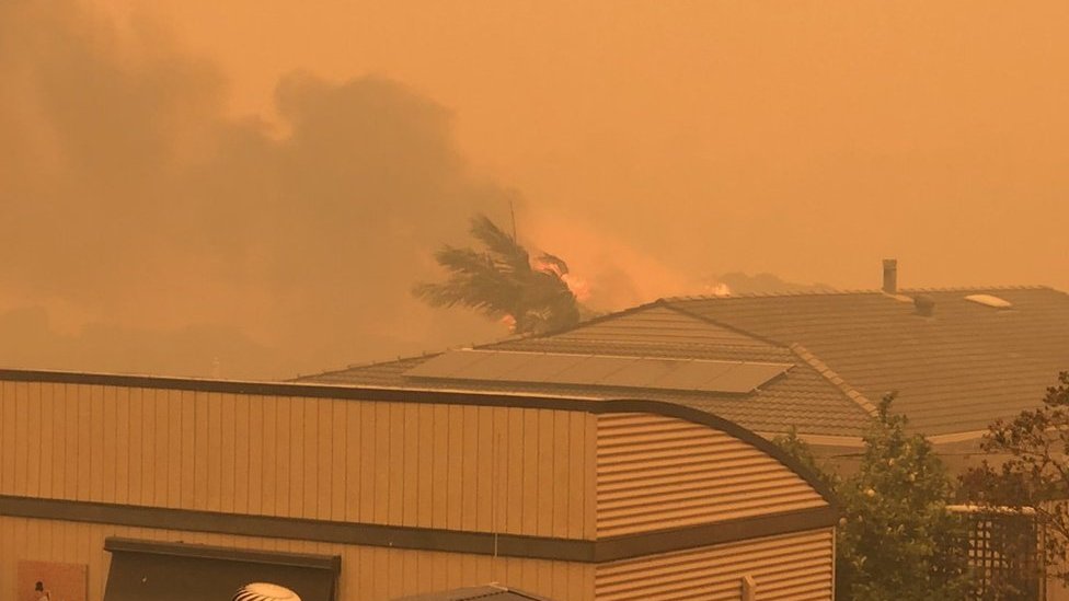 Casas en llamas Casas en llamas