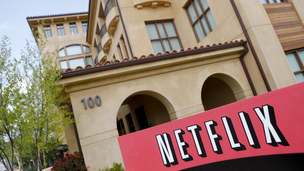 Algunos proveedores de internet establecen diferentes tarifas para priorizar servicios como Netflix. Foto: Ryan Anson/AFP/Getty Images Sede de Netflix en California. Foto: Ryan Anson/AFP/Getty Images.