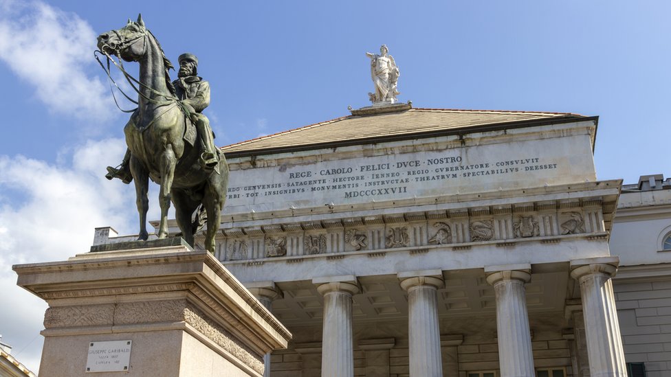 Estatua de Garibaldi en Génova