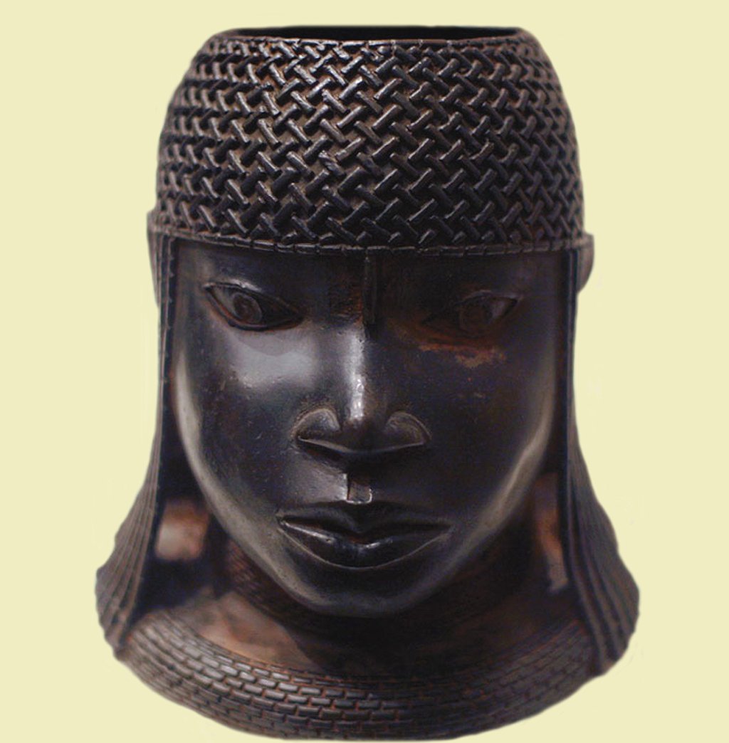 Cabeza de oba, escultura de bronce del siglo XVI de la corte del Imperio de Benin (1440-1897)