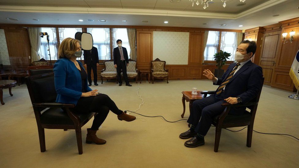 韓國總理鄭世均說，3月將放寬社會疏離措施。