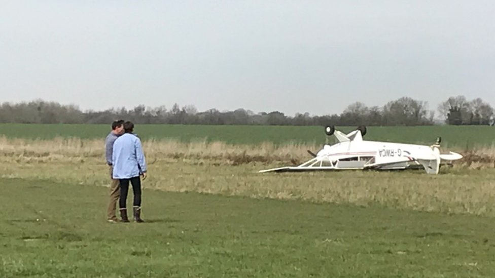 Light aircraft crashlands at Beccles Airfield BBC News