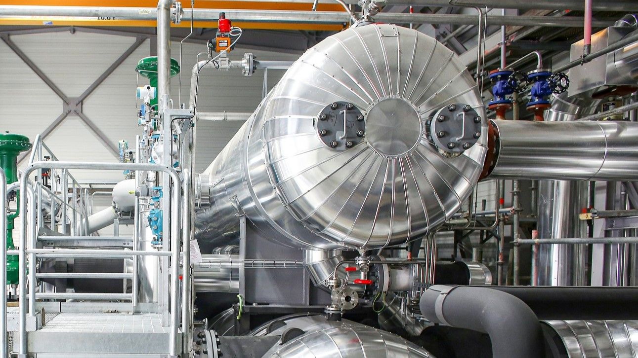 The giant heat pumps designed to warm whole districts