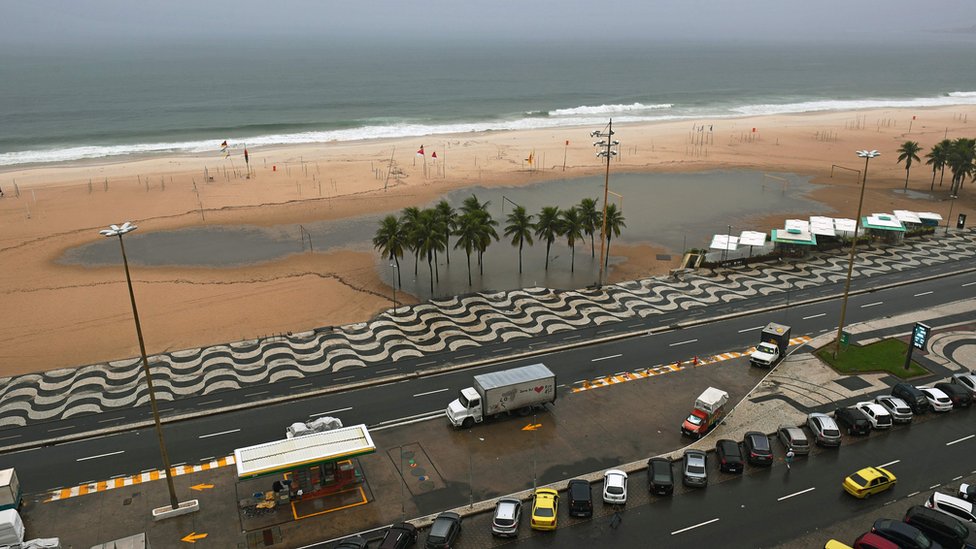 Brazil floods Deadly torrential rains hit Rio de Janeiro BBC News