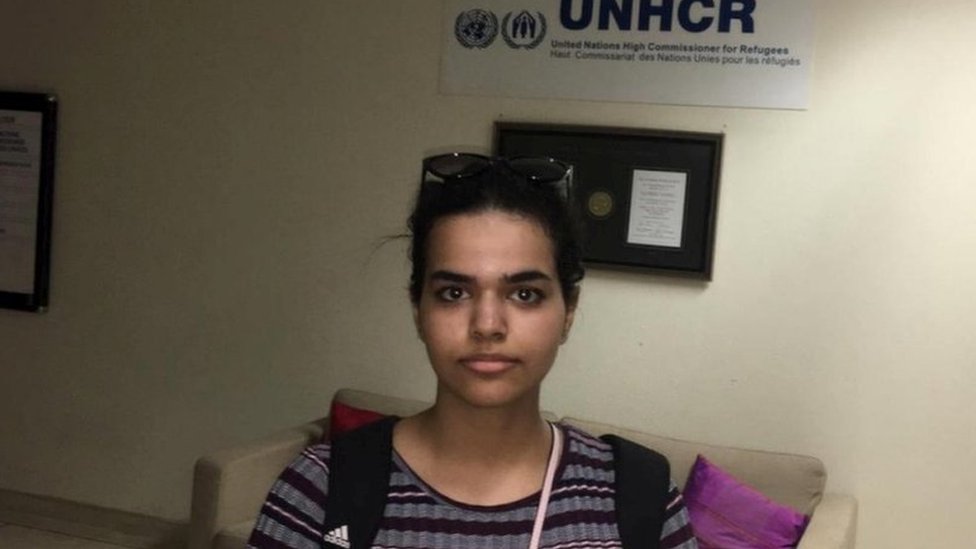 Rahaf al-Qunun: Saudi teen granted asylum in Canada