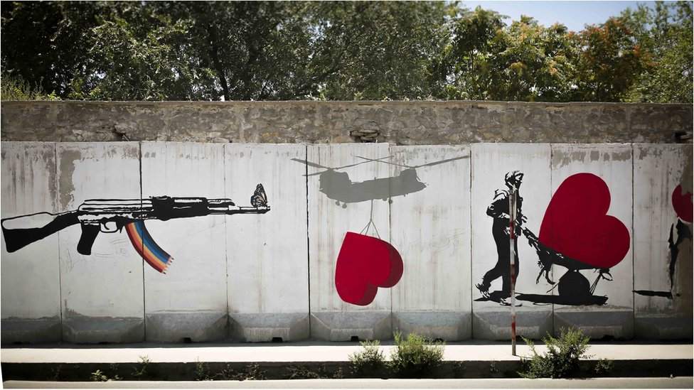 Grafite mostra dura realidade do Afeganistão