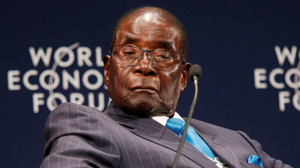 Los críticos de Robert Mugabe afirman que ha usado la violencia para suprimir a los opositores políticos y para manipular elecciones. Robert Mugabe