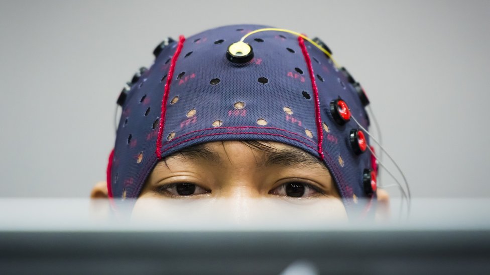 ¿Serán capaces las máquinas de llegar a leer nuestros pensamientos? electrodos