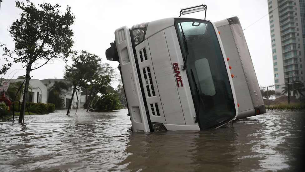 Con un escenario ya afectado por el huracán, los tornados son una preocupación añadida. Huracan Irma