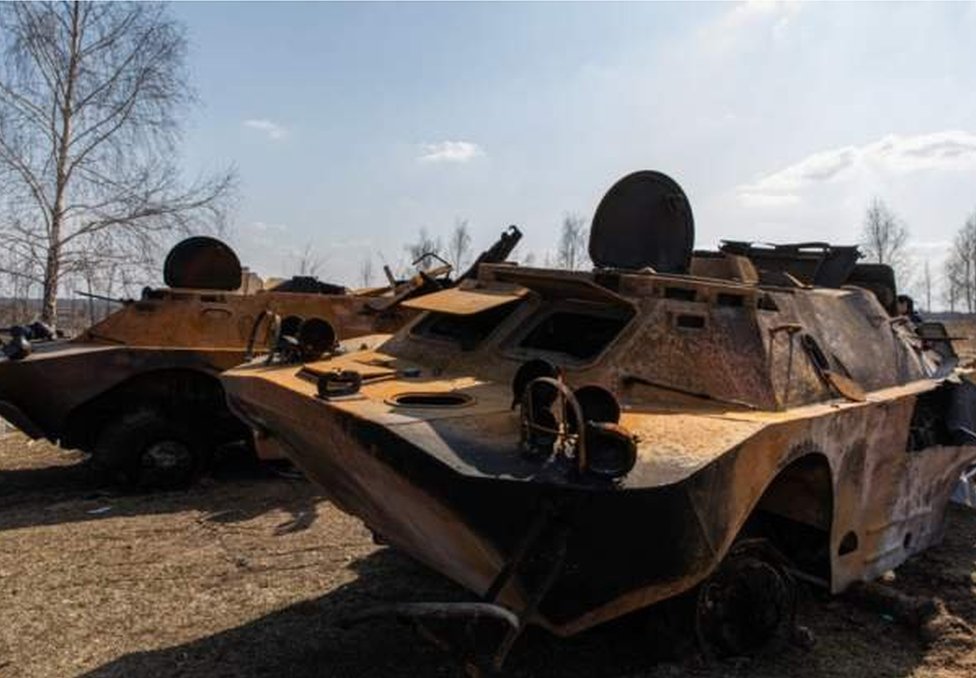 基輔附近被摧毀的俄羅斯裝甲車（3月25日資料照片）