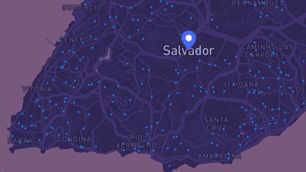 Mapa de Salvador com indicações de casos de covid-19
