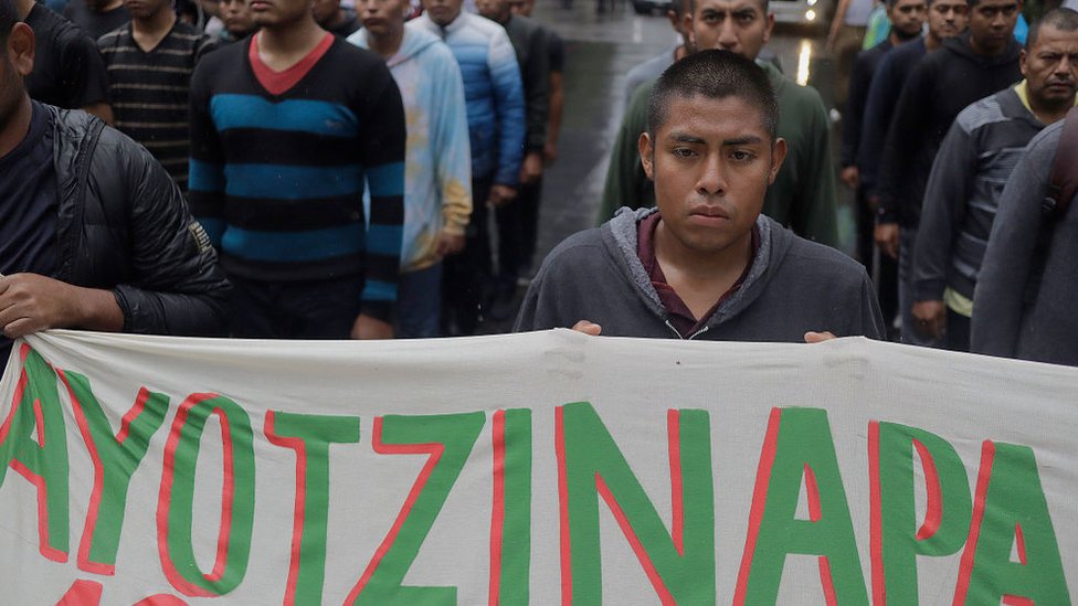 Protesta por las desapariciones del caso Ayotzinapa.