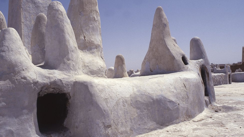 الجزائر