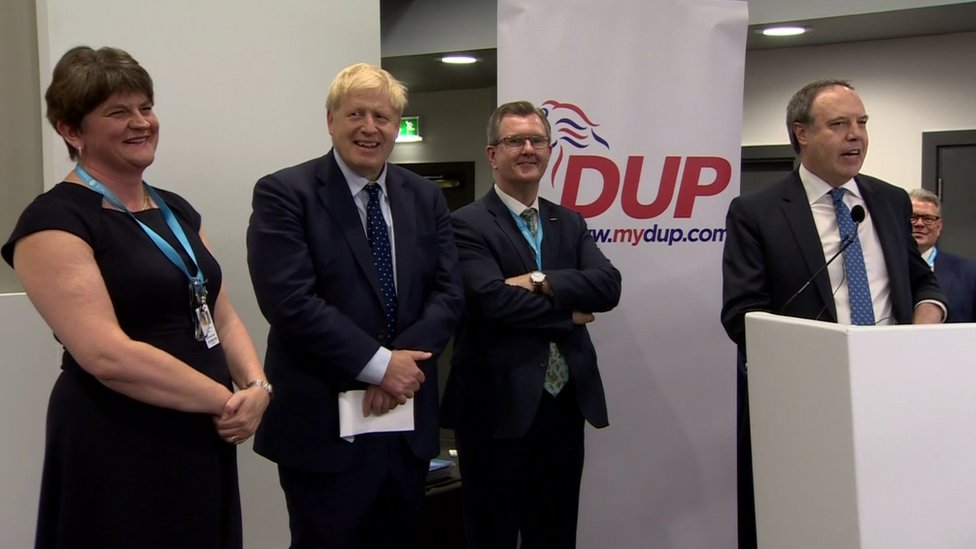 Члены DUP приветствовали Бориса Джонсона на конференции Консервативной партии 1 октября