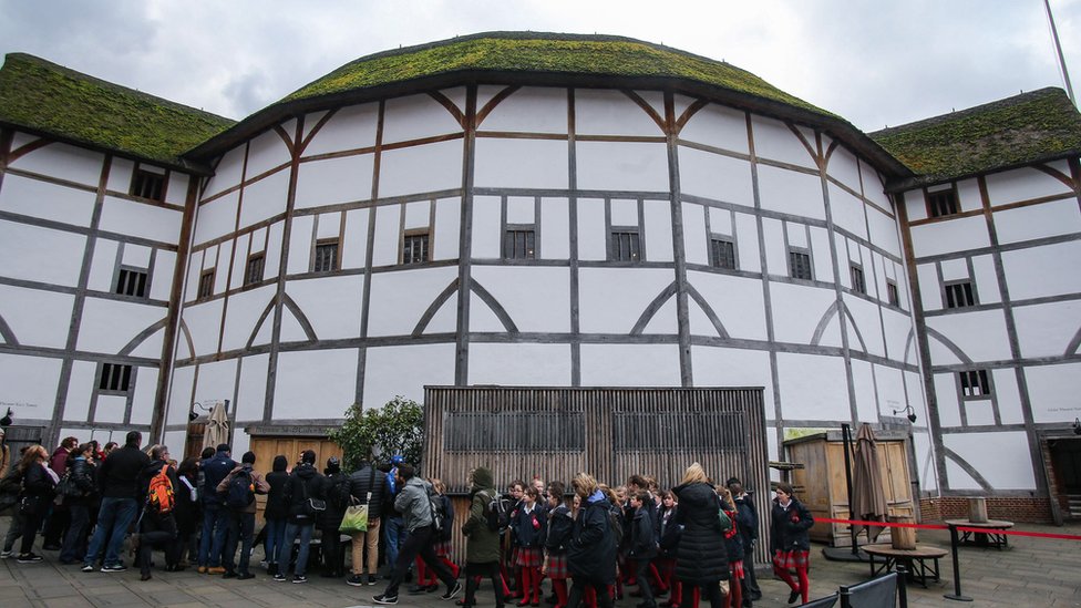 Shakespeare S Globe Theatre Calls For Urgent Funds To Avoid Insolvency c News