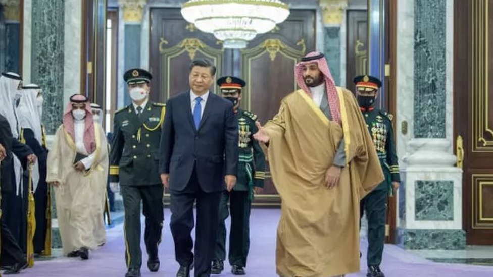 ولي العهد السعودي استقبل الرئيس الصيني في الرياض في ديسمبر الماضي