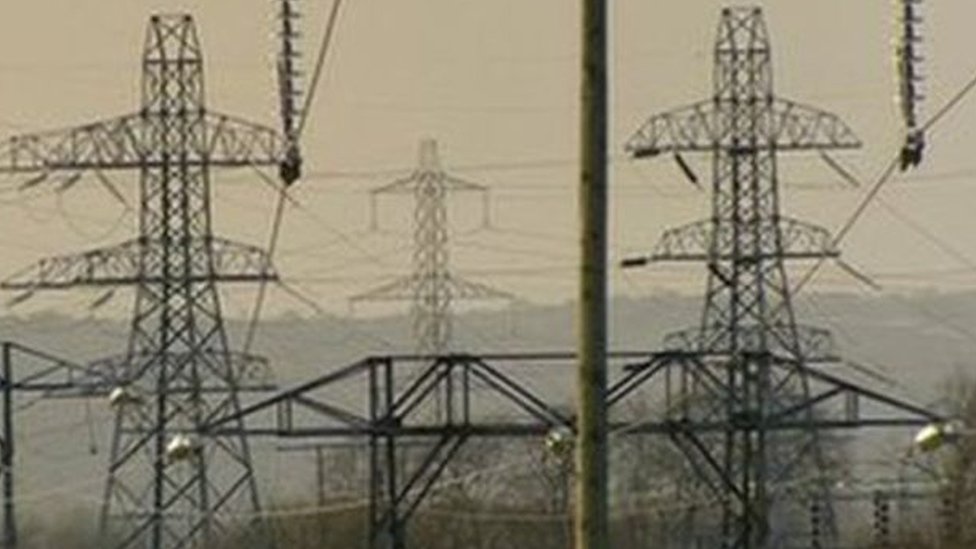 Регулирующий орган коммунального хозяйства пересматривает тарифы на электроэнергию и газ
