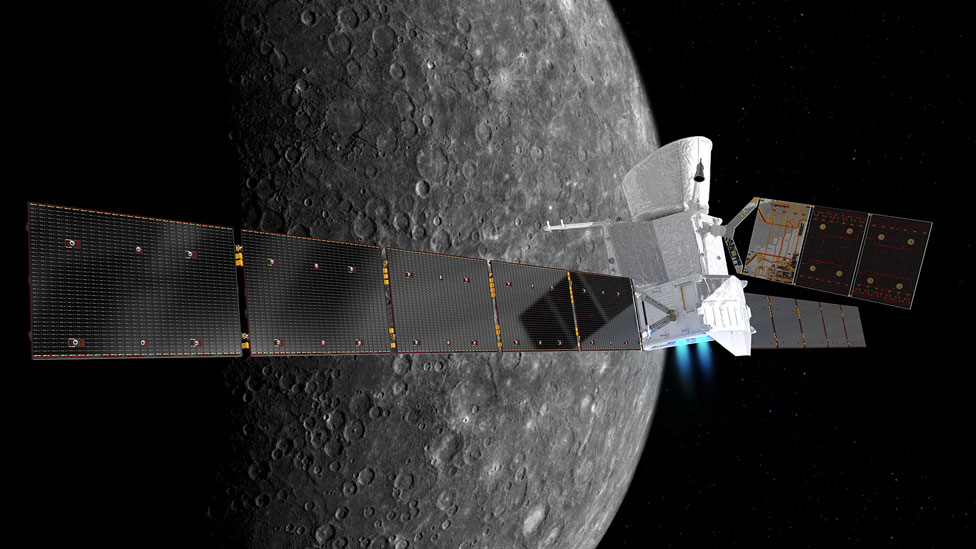 Ilustración de BepiColombo en la órbita de Mercurio