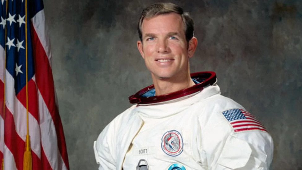 Astronaut Dejvid Skot