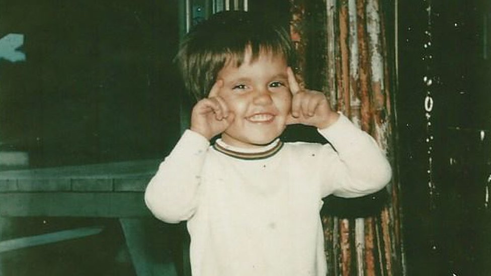 Khalil tuvo una niñez turbulenta. Khalil Rafati de pequeño