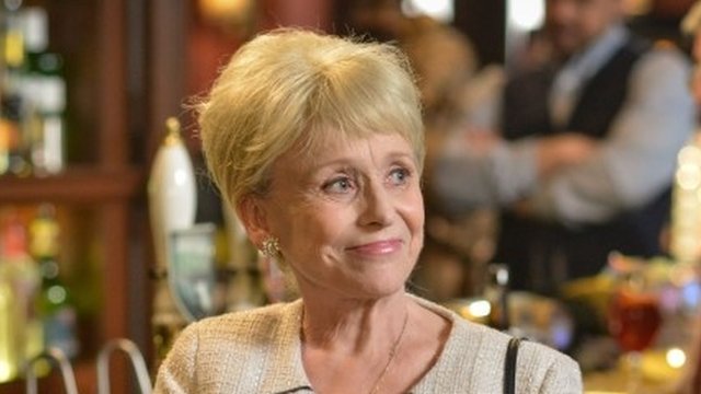EastEnders bids farewell to Peggy Mitchell - BBC News