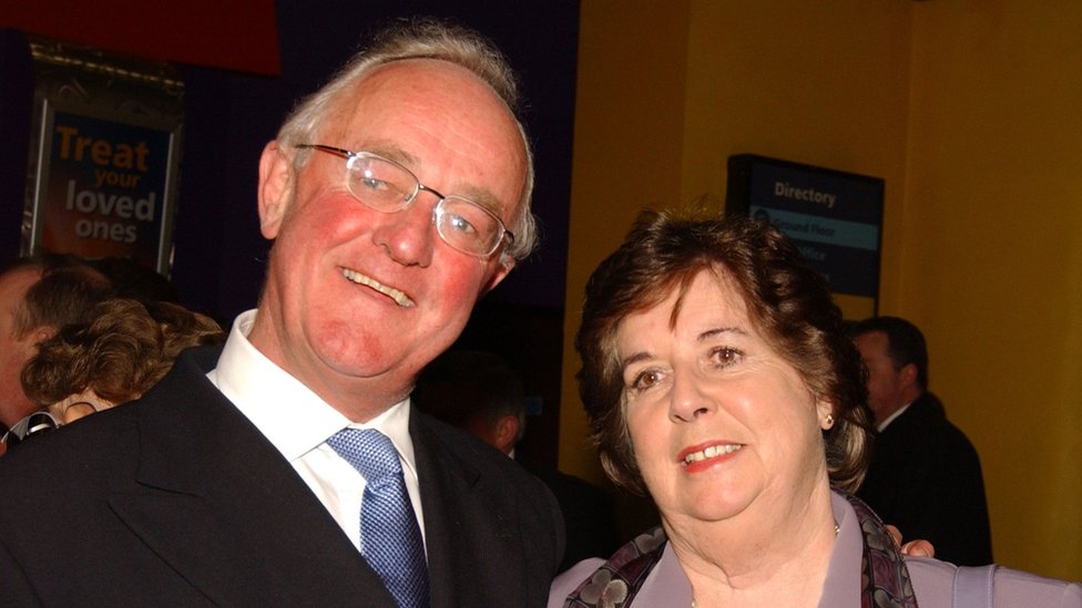Фрэнк Келли и его жена в 2003 году