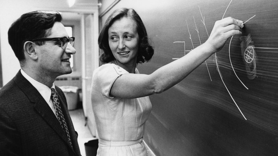 Morawetz junto al profesor de la Universidad de Nueva York Harold Grad, el 10 de agosto de 1964.