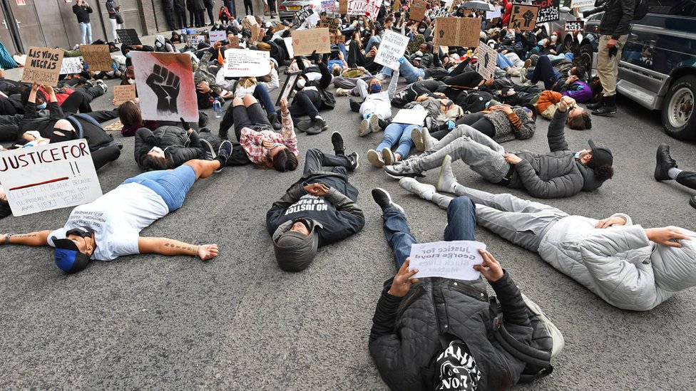 Unjuk rasa Black Lives Matter di luar Kedubes AS, London