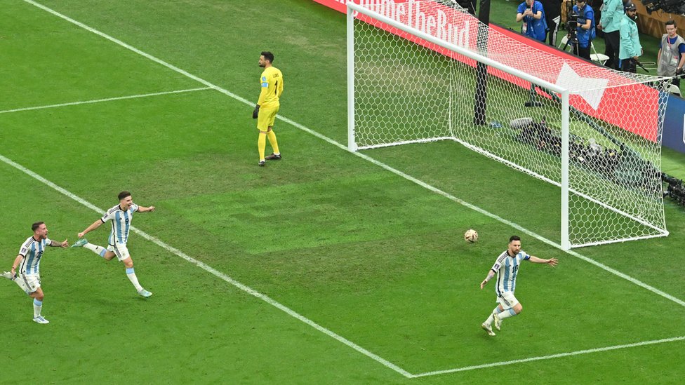 Así anotó Leo Messi el primer gol de la final frente a Francia