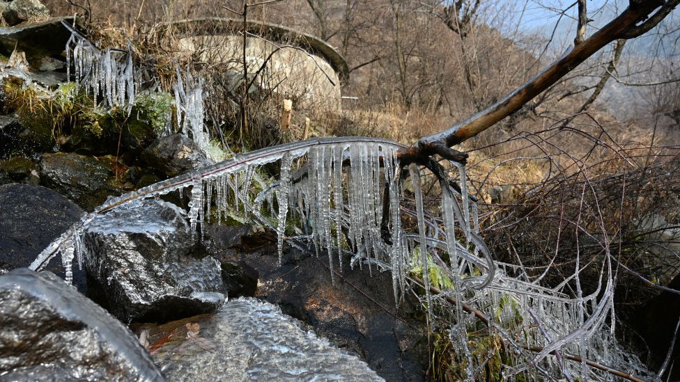 Icicles seen formed due to the leakage in a water pipe on a cold morning on December 22, 2022 in Srinagar, India. Kashmir reels under freezing weather as mercury plunges to minus 5.5C in Srinagar. (
