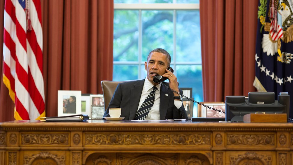 Barack Obama al teléfono con Rohani