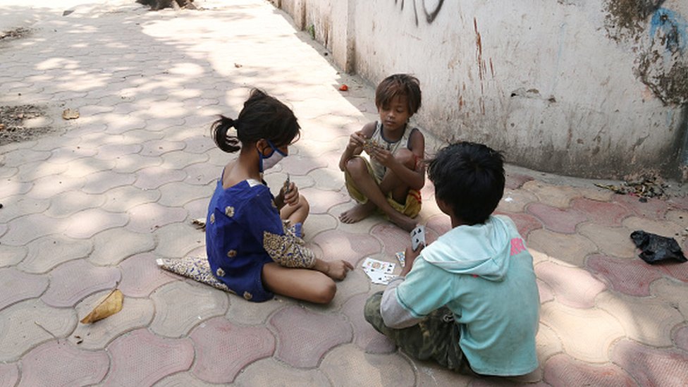 Беспризорные дети в Индии во время коронавируса