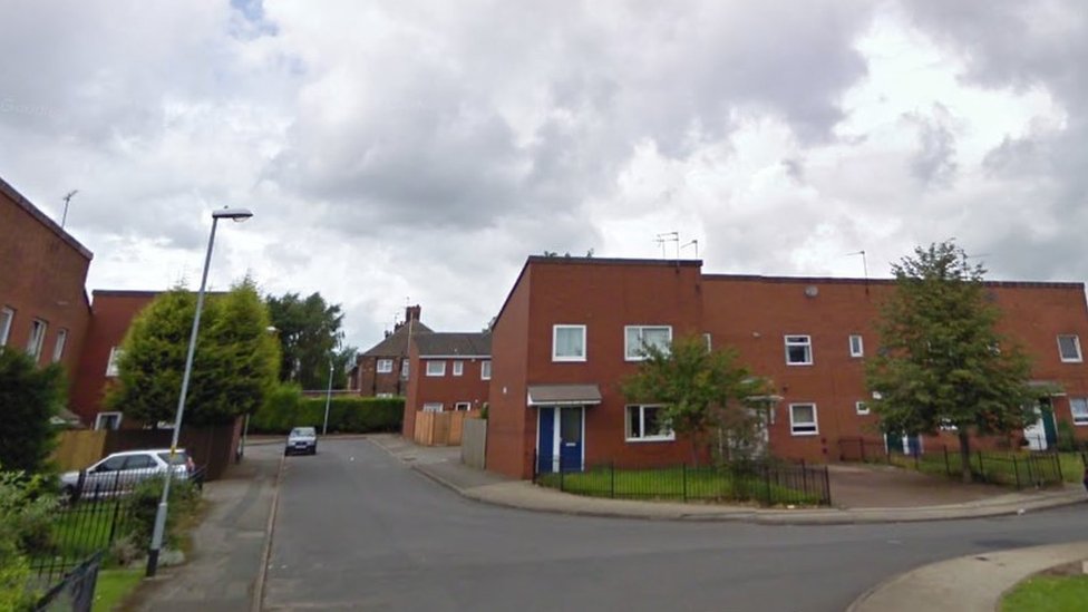 Probe after suspected shooting in Kirkby in Ashfield BBC News