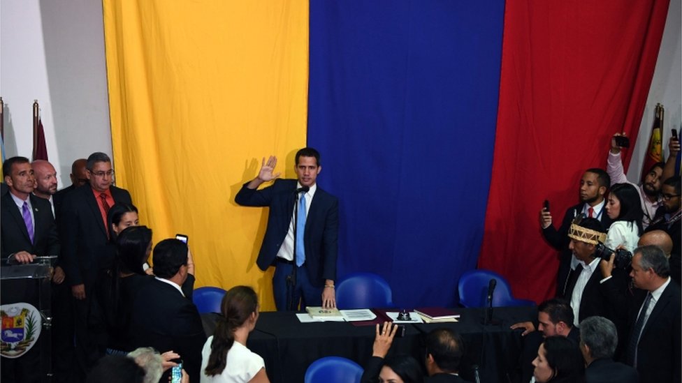 Juan Guaidó en una sesión paralela en Venezuela.