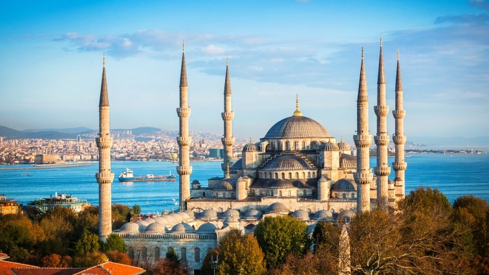 La Mezquita Azul de Estambul, conocida como Sultan Ahmet Camii en turco.