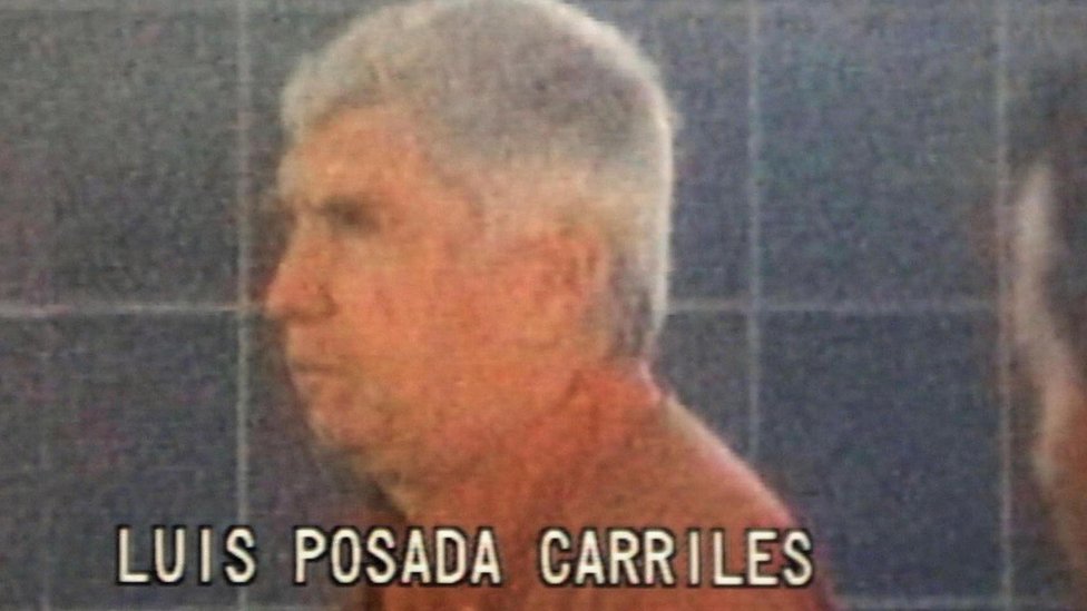 Foto de Posada Carriles cuando fue arrestado en Panamá
