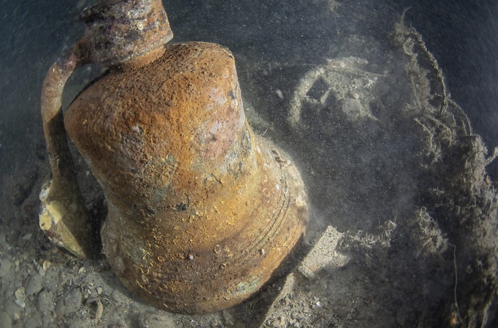 US World War One wreck found by divers off Cornwall