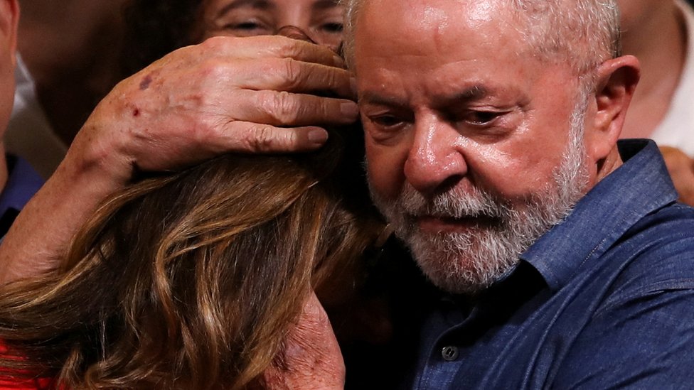 Brazil election: Lula makes stunning comeback