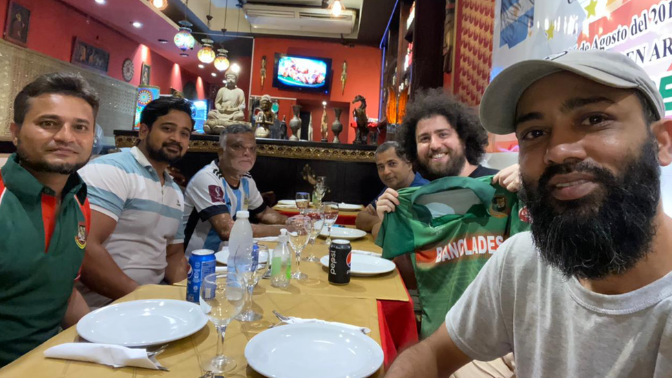 Almuerzo con la comunidad de Bangladesh en Argentina