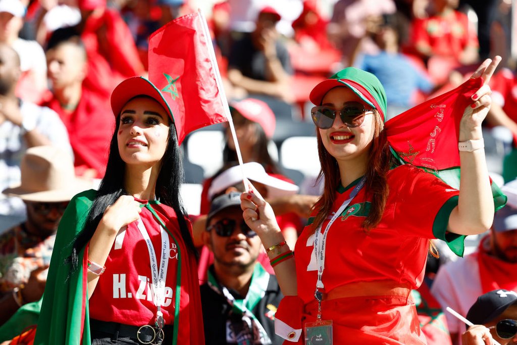 الجمهور المغربي يتطلع لصعود منتخبه الوطني إلى دور الستة عشر