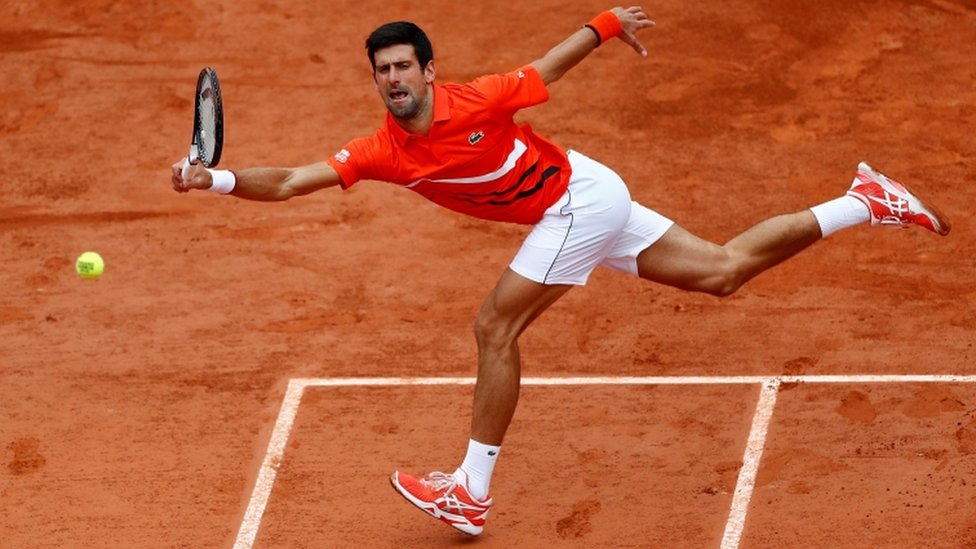 Novak Djokovic durante el abierto de Roland Garros en 2019.