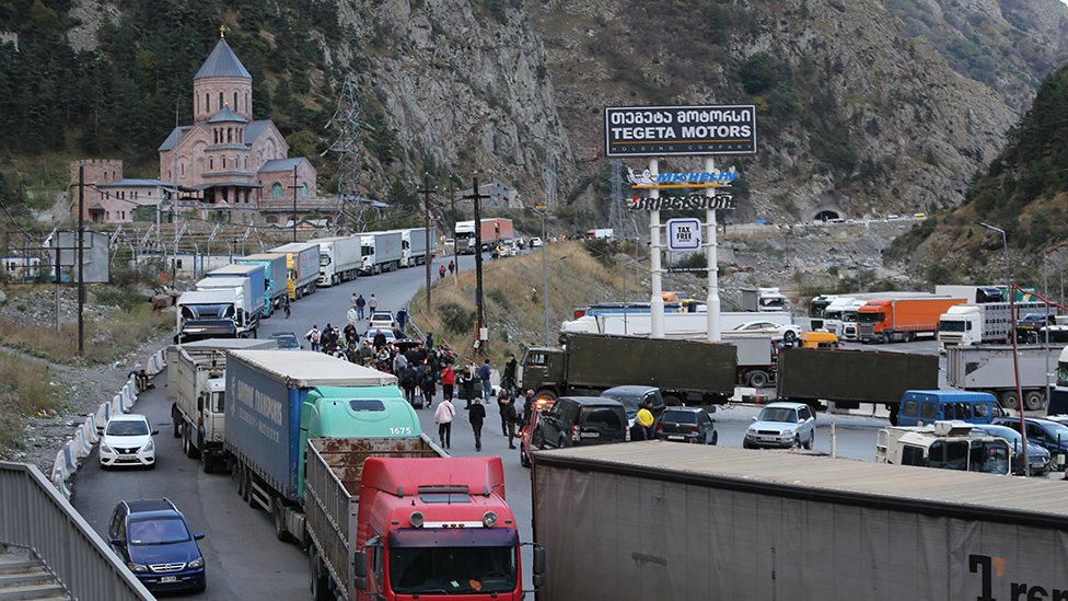 9月，俄羅斯與格魯吉亞邊境的交通擁堵