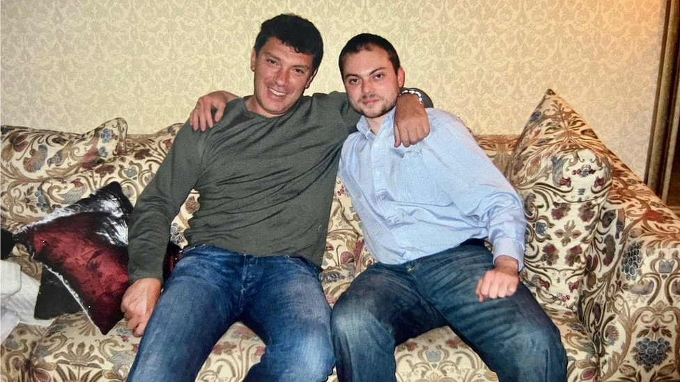 Boris Nemtsov (izquierda) fue amigo y mentor de Vladimir (derecha)