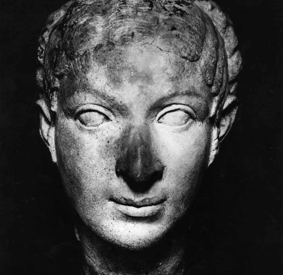Busto de Cleopatra de 40 a.C.