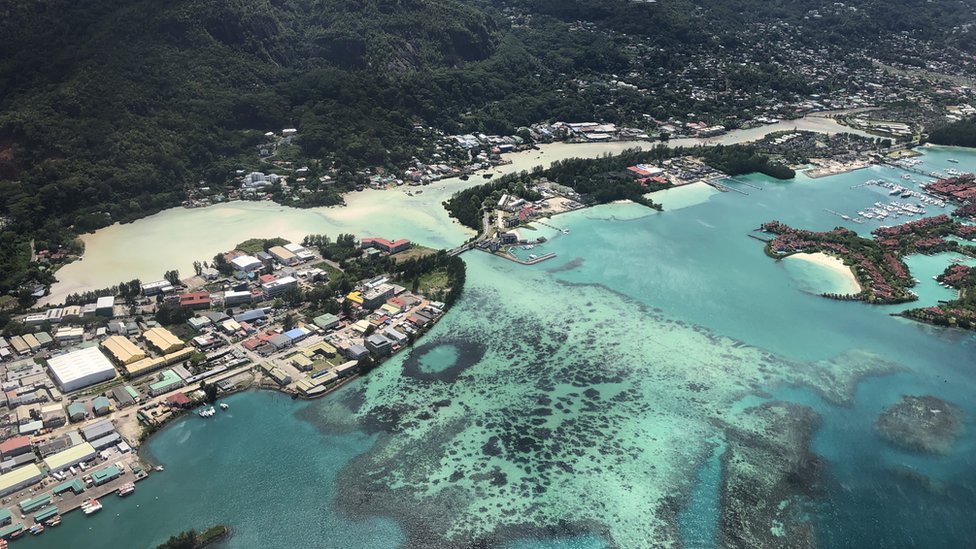 Вид с самолета ВВС Сейшельских островов