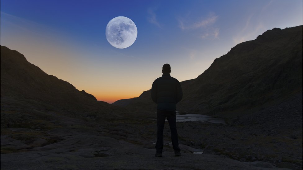 القمر